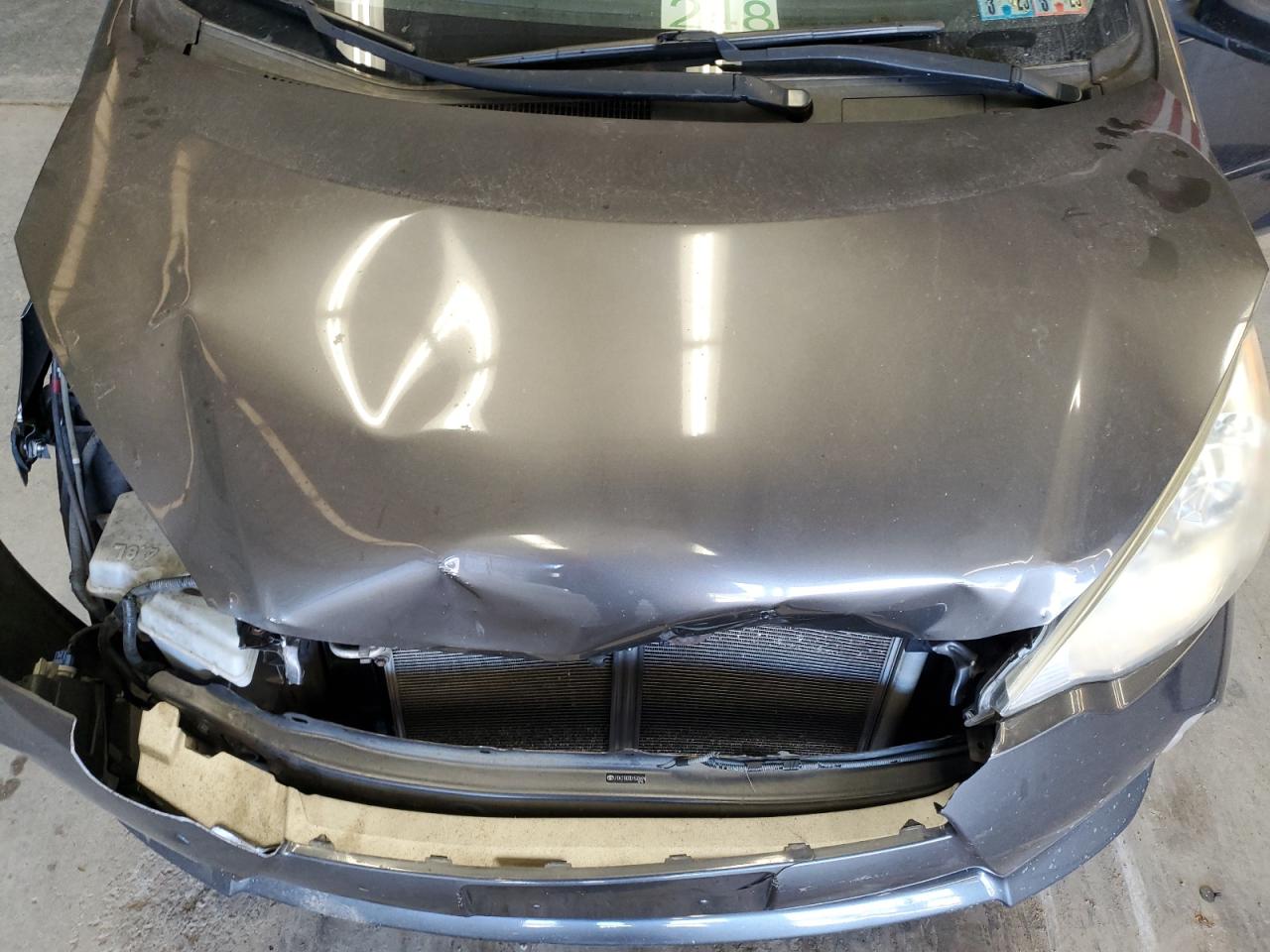 2013 Toyota Prius - Image 11