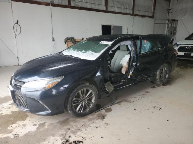 Sedans TOYOTA CAMRY 2015 Szary