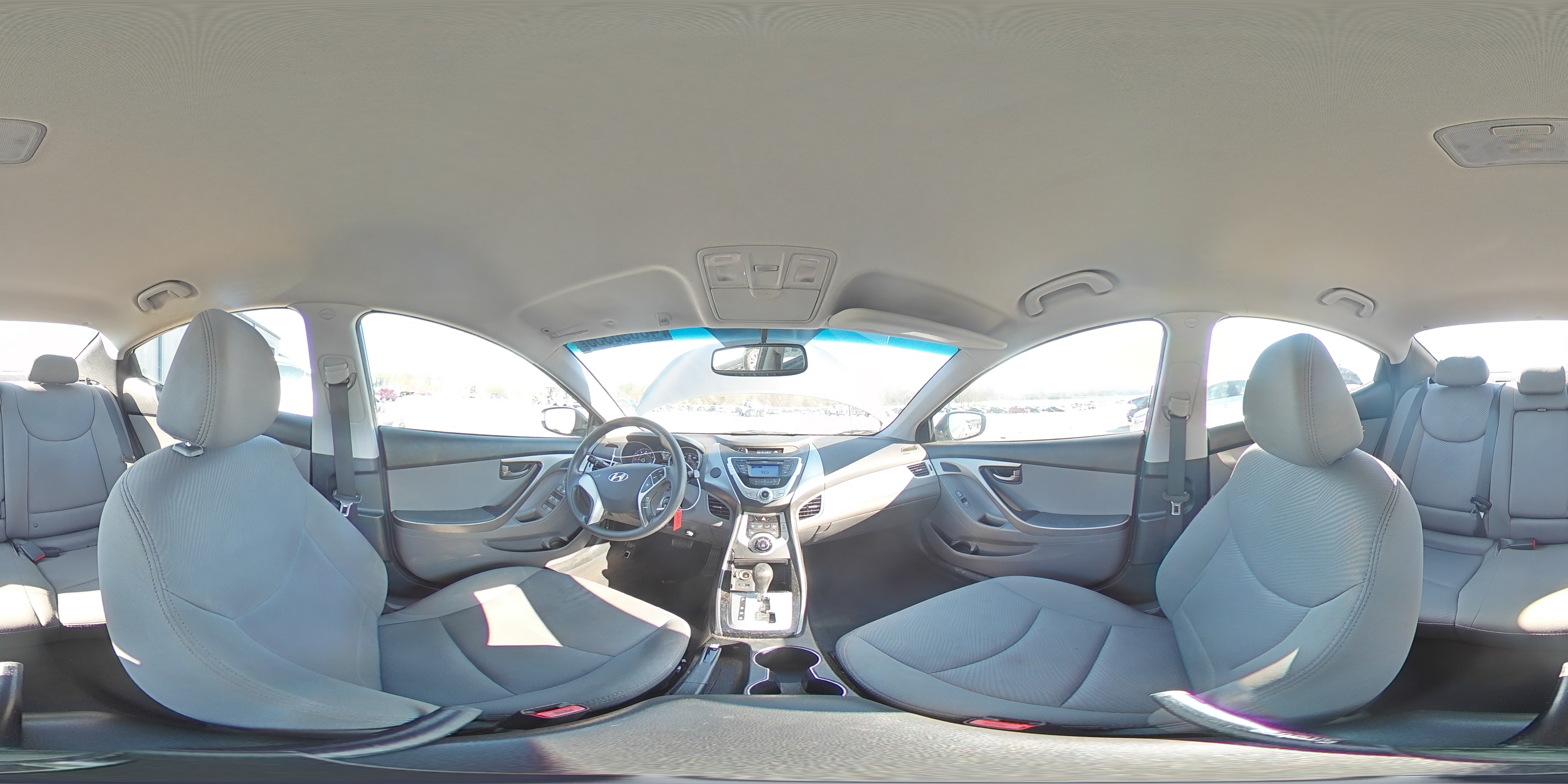 2013 Hyundai Elantra - Image 14