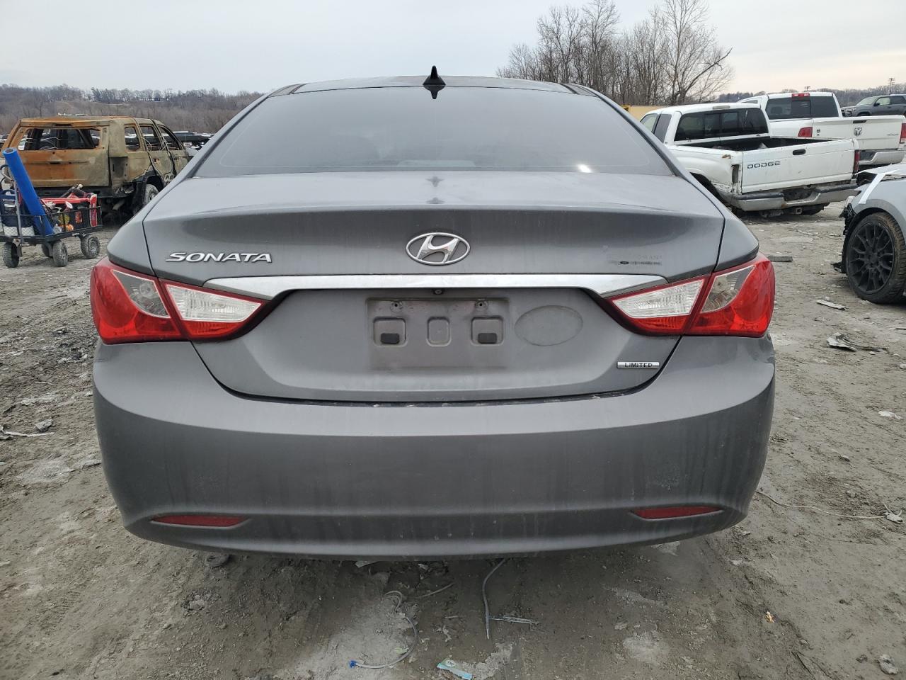 2013 Hyundai Sonata - Image 7