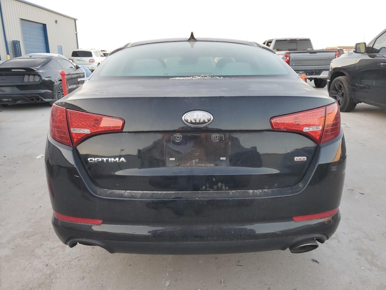 2013 Kia Optima - Image 6