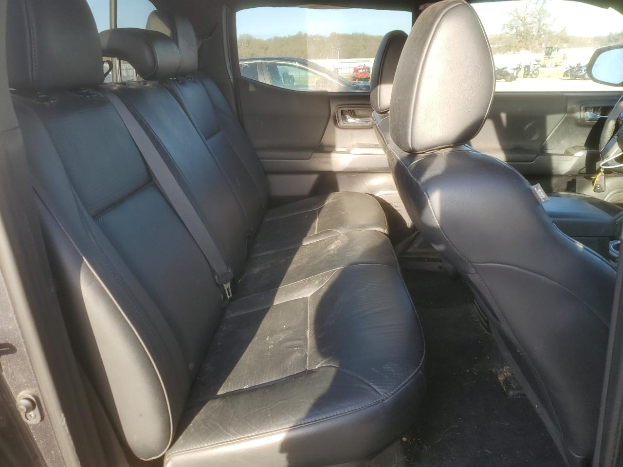2021 Toyota Tacoma - Image 11