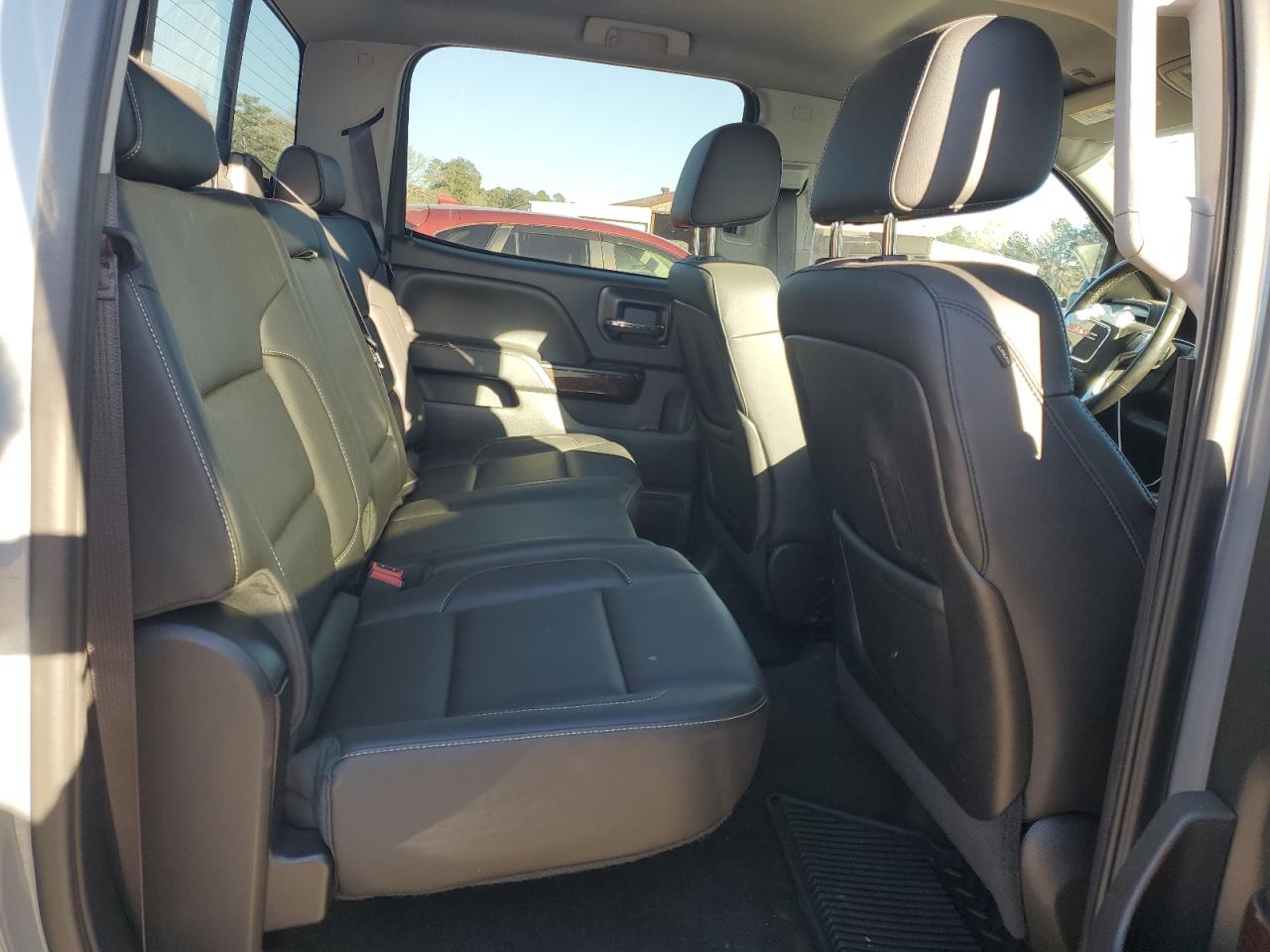 2015 GMC Sierra - Image 11