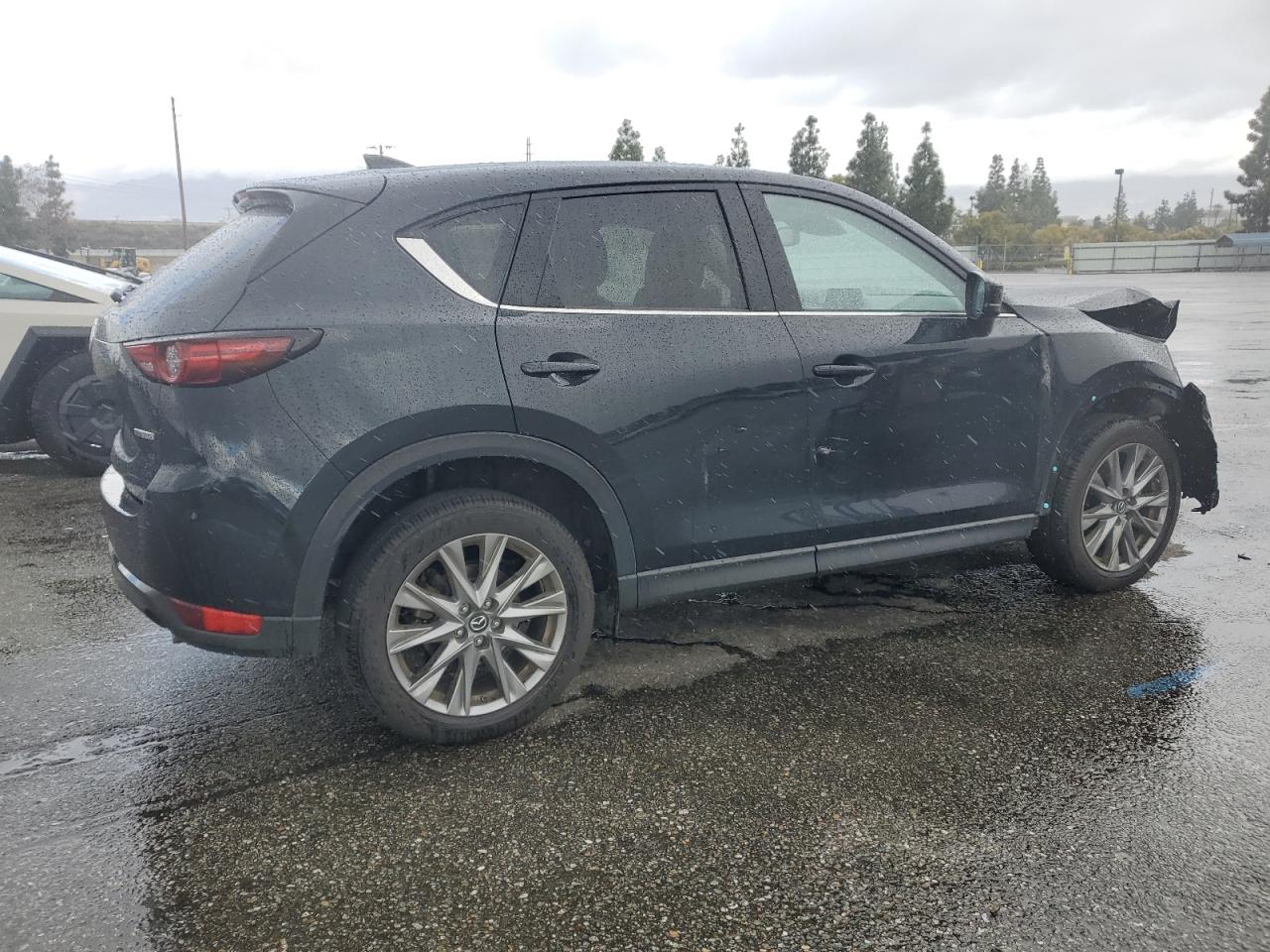 2020 Mazda CX-5 - Image 3