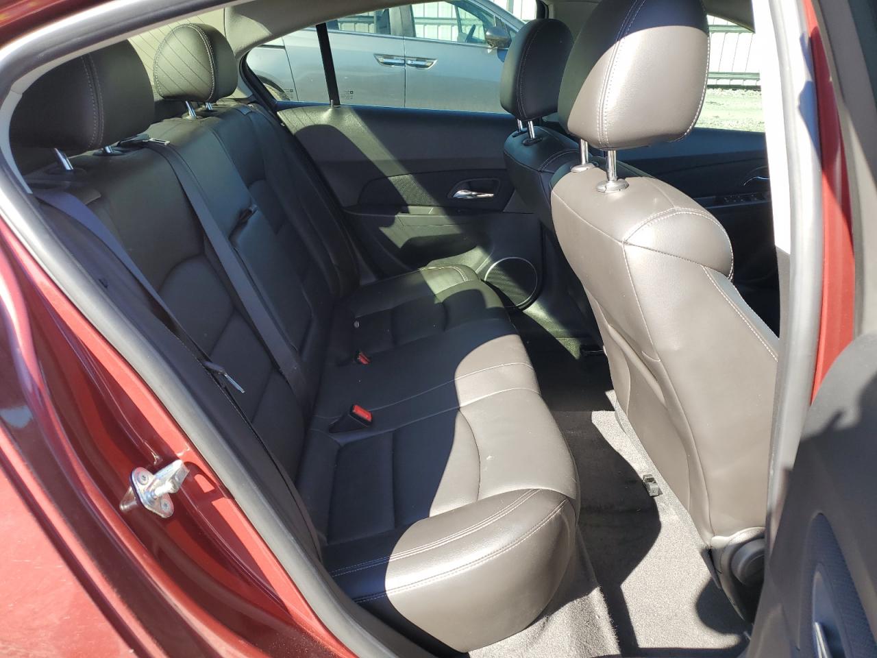 2015 Chevrolet Cruze - Image 10