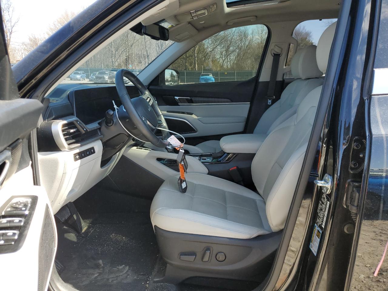 2023 Kia Telluride - Image 7