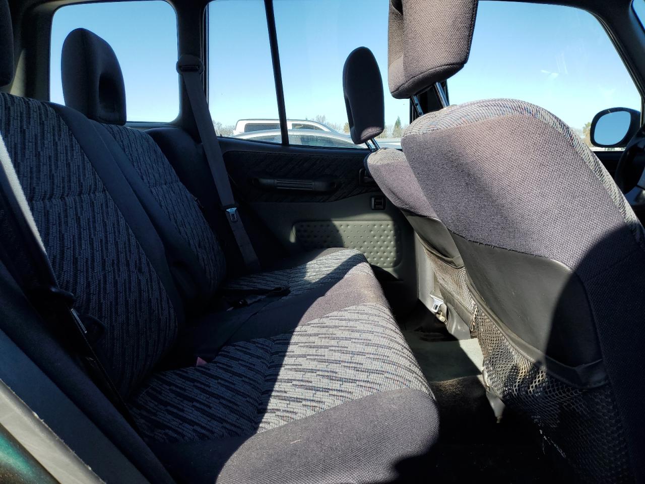 1999 Toyota RAV 4 - Image 11