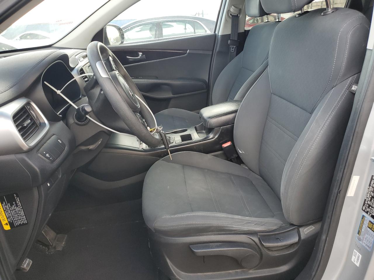 2017 Kia Sorento - Image 7