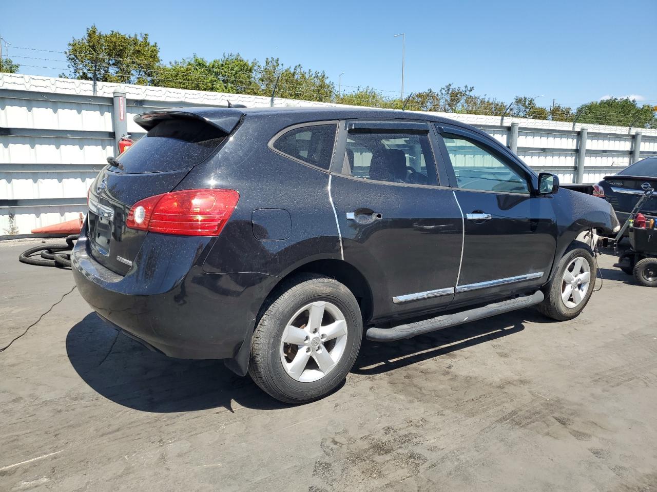 2012 Nissan Rogue - Image 3
