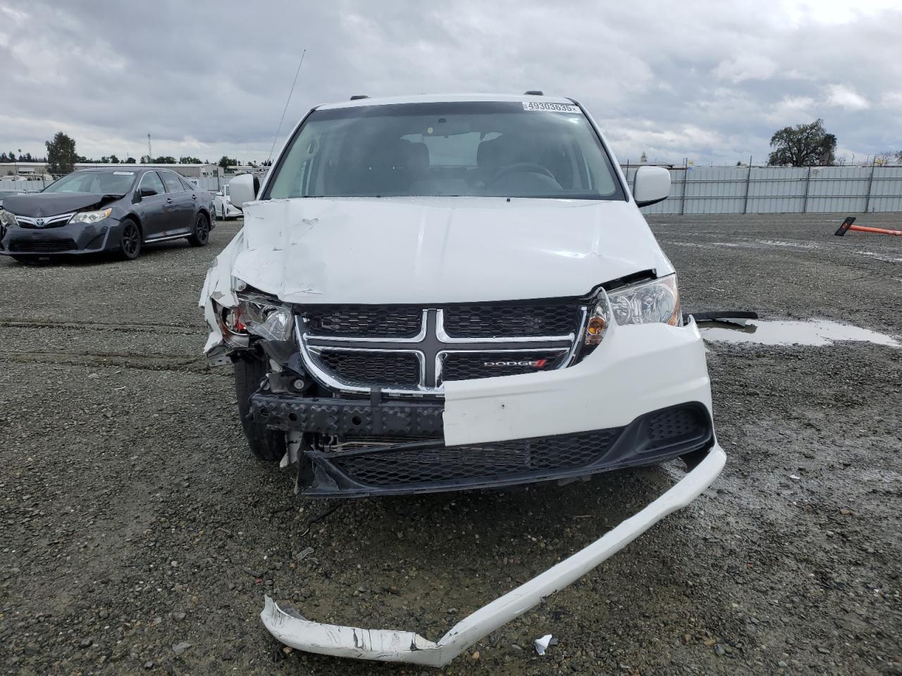 2016 Dodge Caravan - Image 5