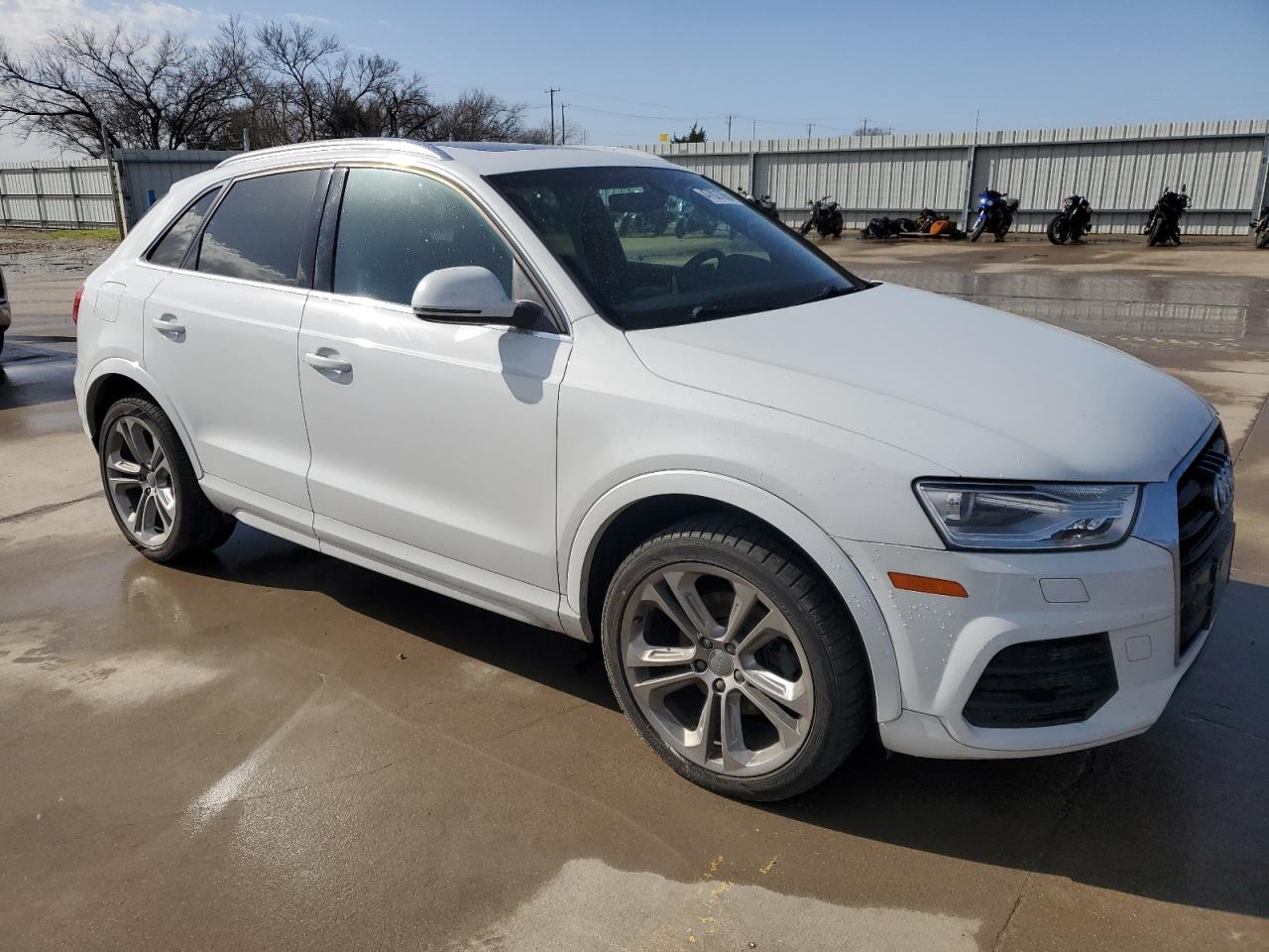 2016 Audi Q3 - Image 4