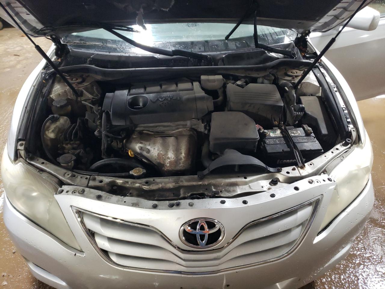 2011 Toyota Camry - Image 11