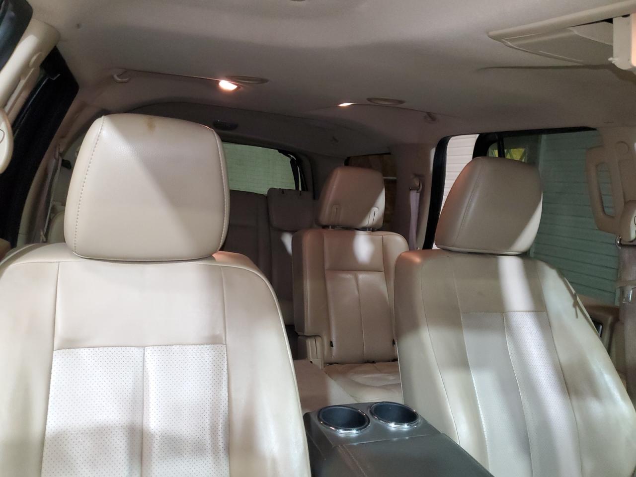 2014 Ford Expedition - Image 10