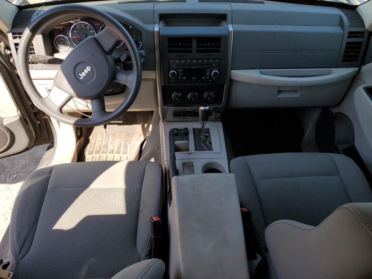 2008 Jeep Liberty (North America) - Image 8