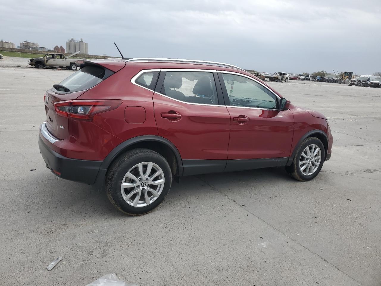 2021 Nissan Rogue - Image 3