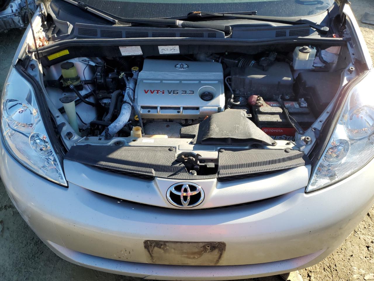 2006 Toyota Sienna - Image 14