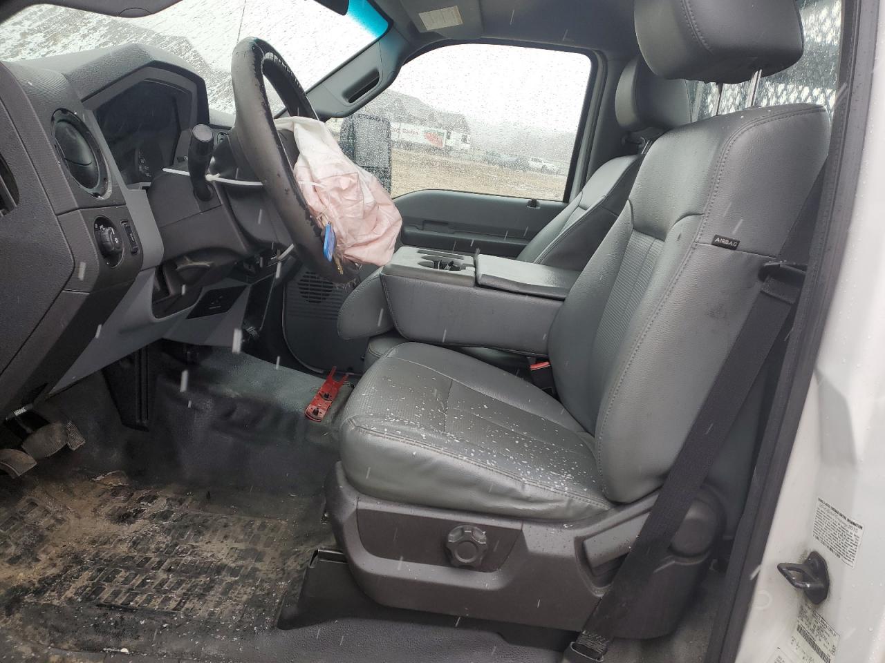 2015 Ford F350 - Image 7