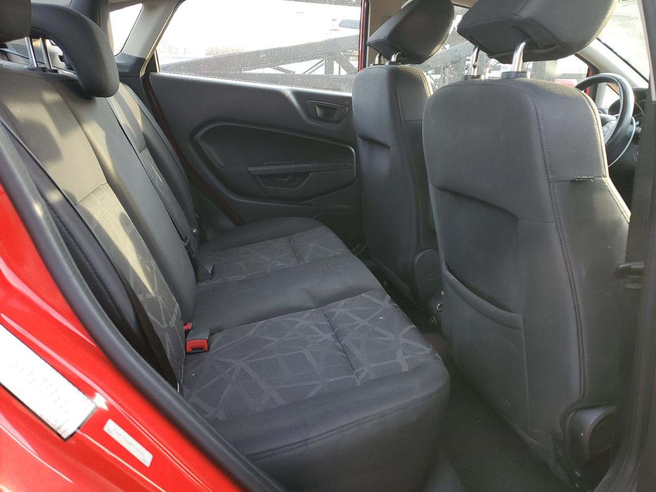 2013 Ford Fiesta - Image 10