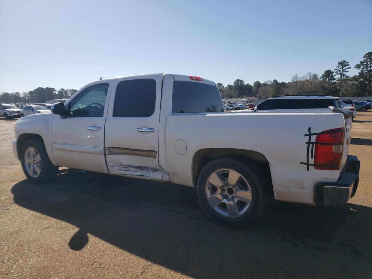 2011 Chevrolet Silverado - Image 2