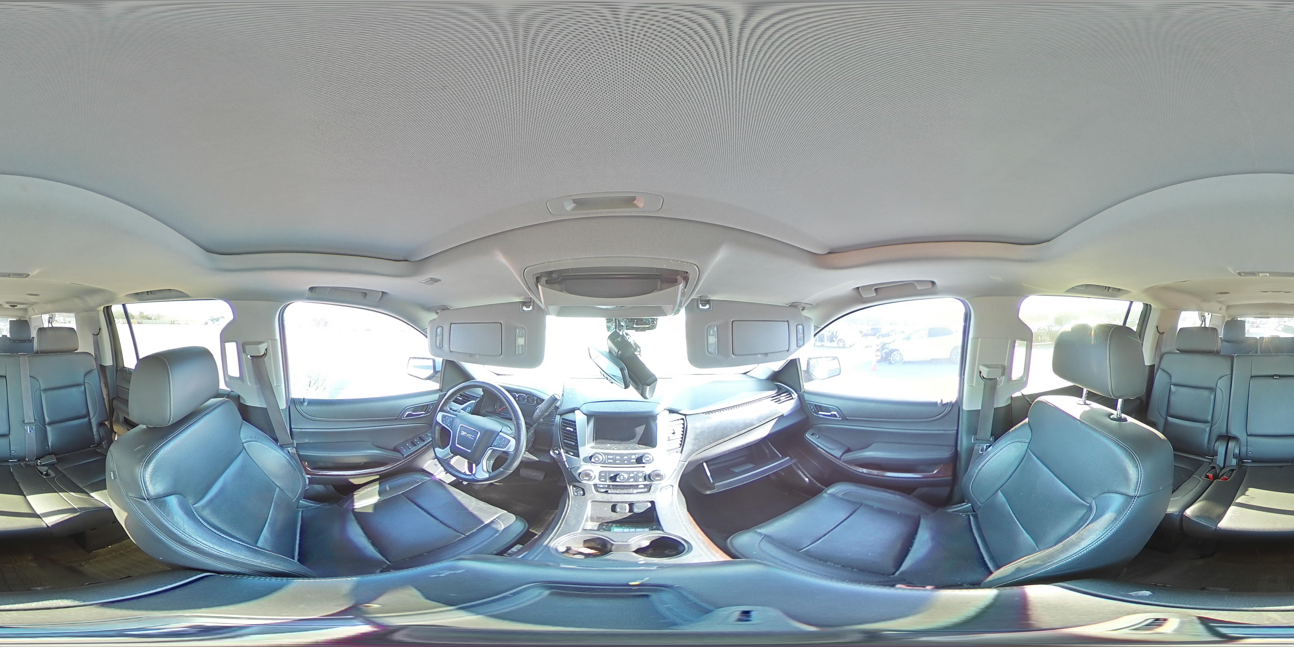 2015 GMC Yukon - Image 13