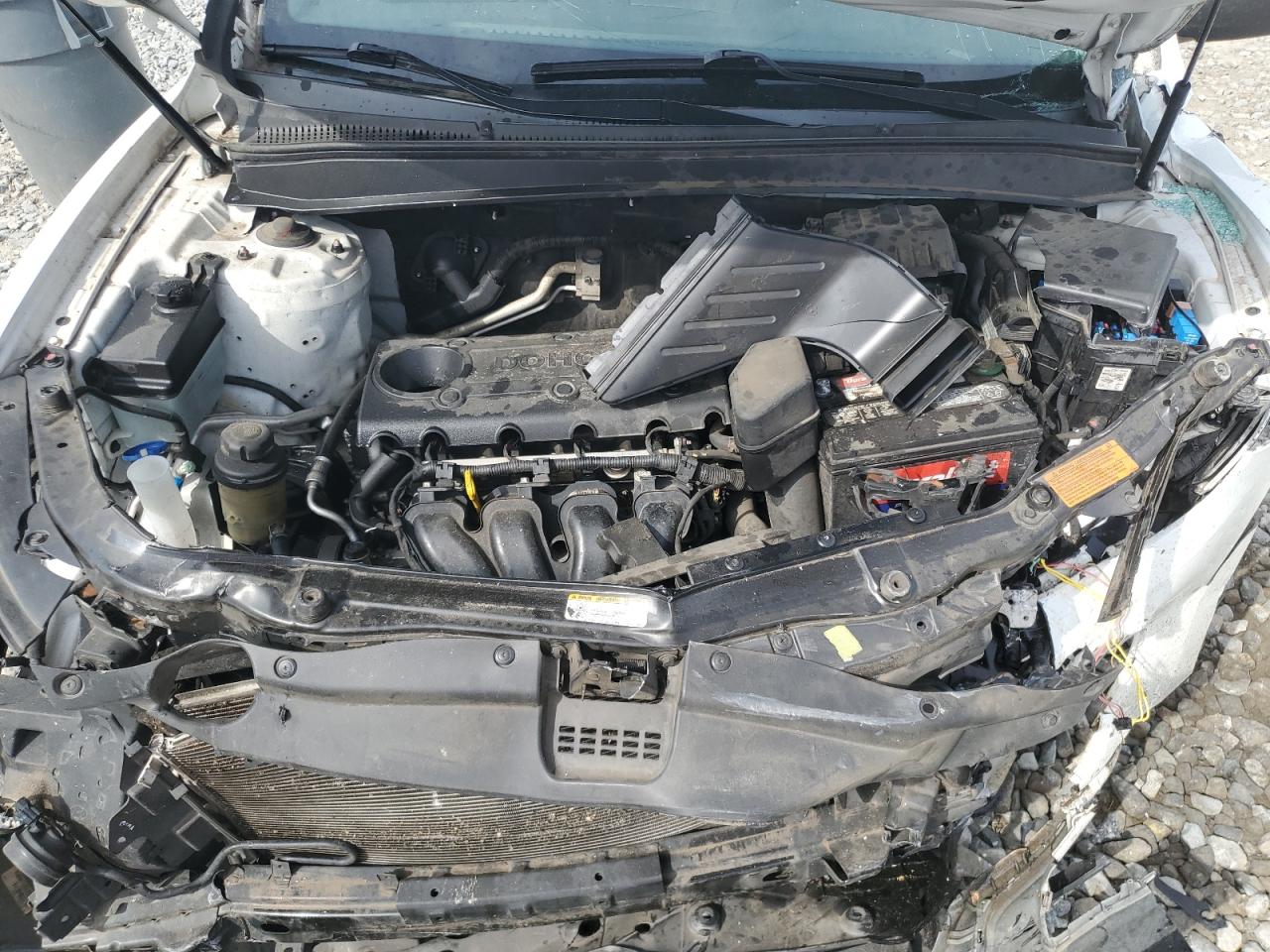 2012 Hyundai Santa Fe - Image 13