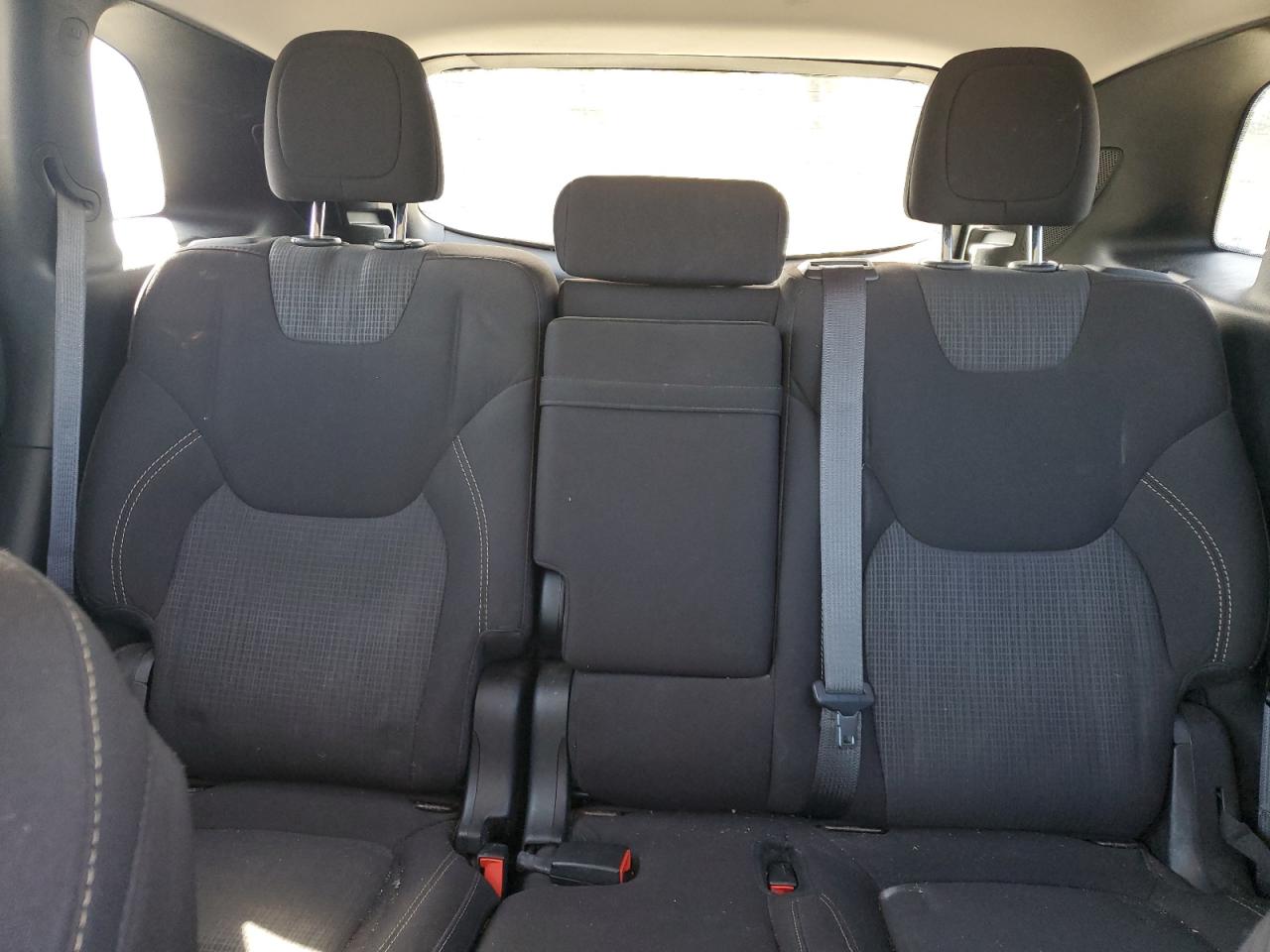 2016 Jeep Grand Cherokee - Image 10