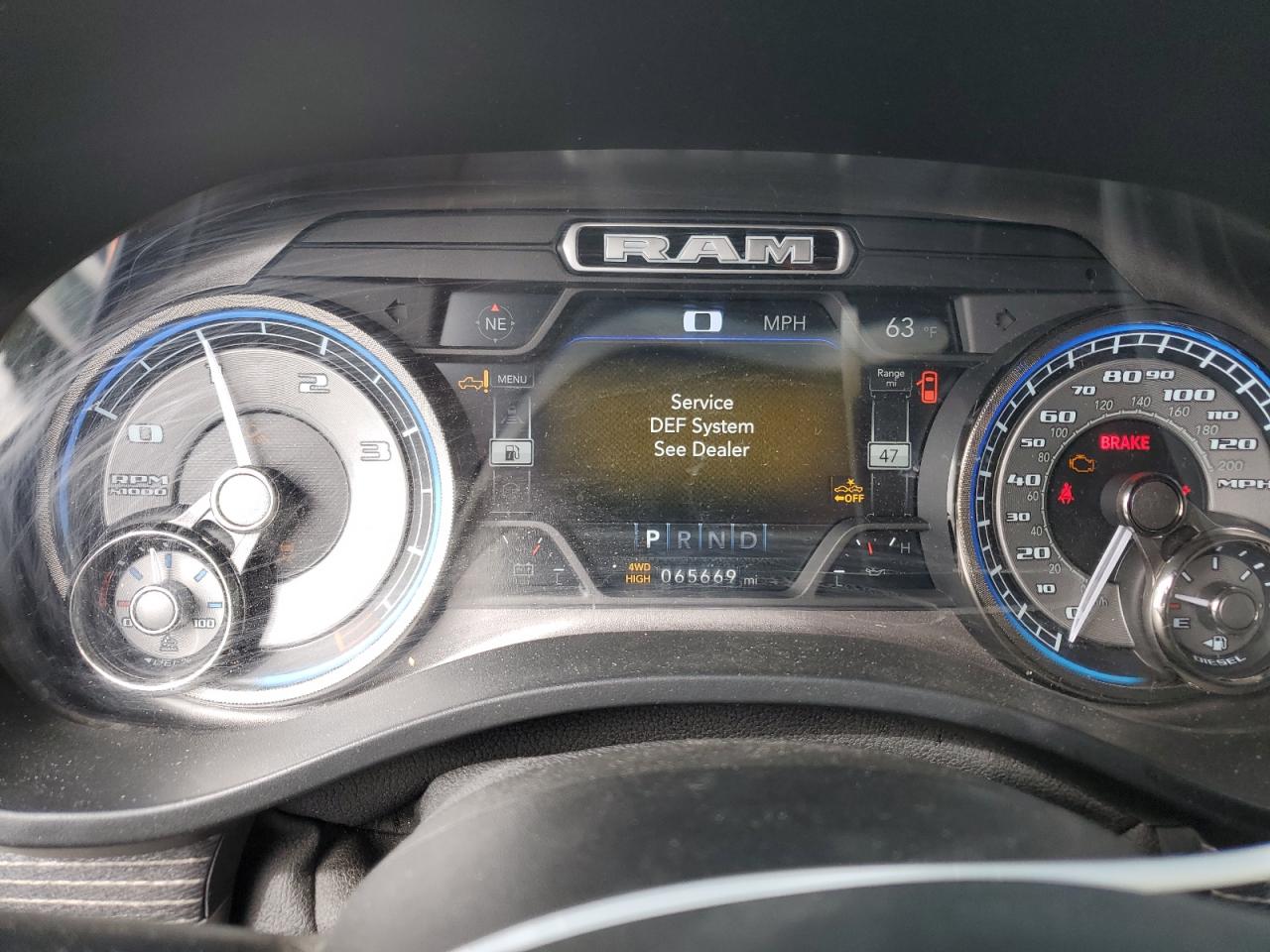 2020 RAM 1500 - Image 9