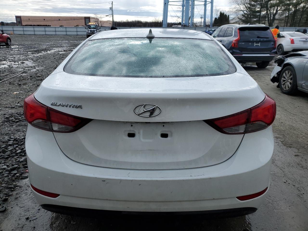 2015 Hyundai Elantra - Image 6