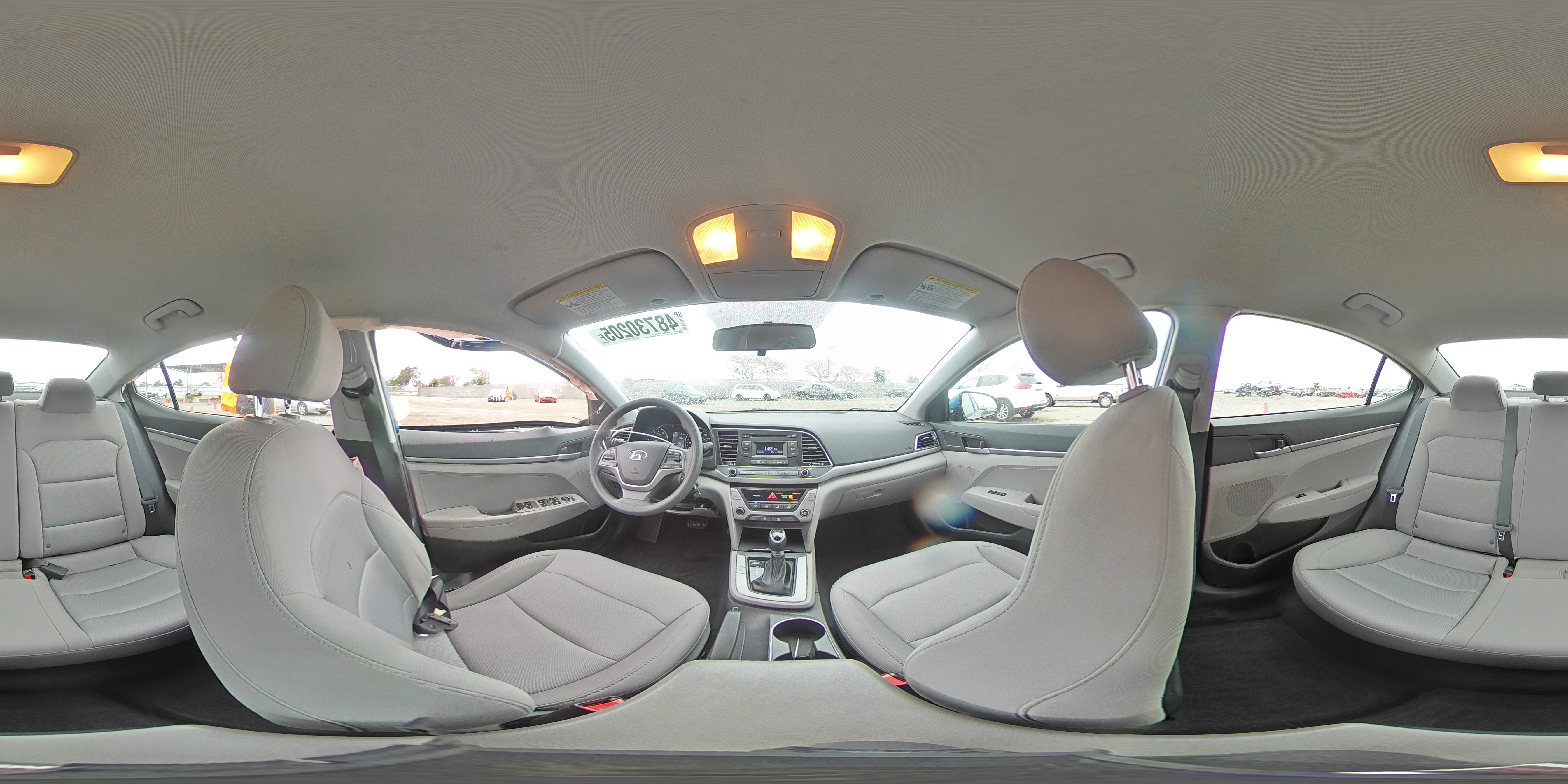 2018 Hyundai Elantra - Image 13