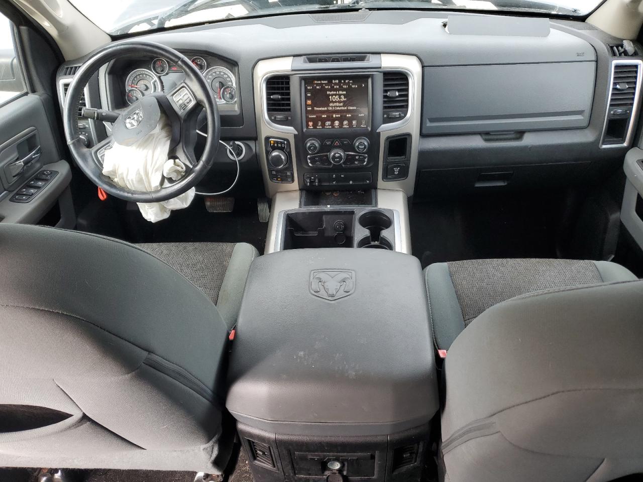2015 RAM 1500 - Image 8