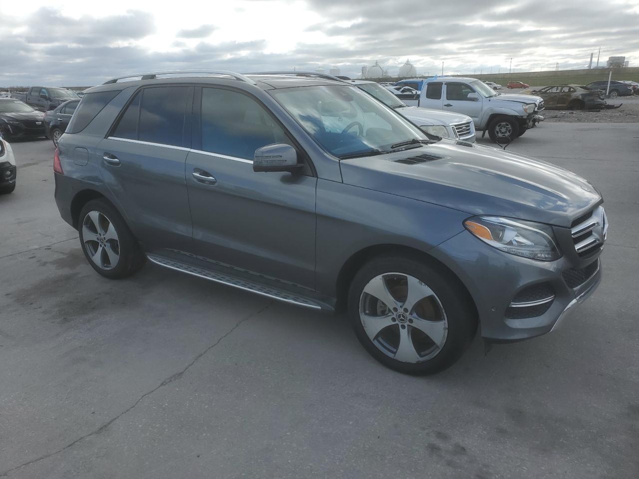 2018 Mercedes-Benz GLE - Image 4