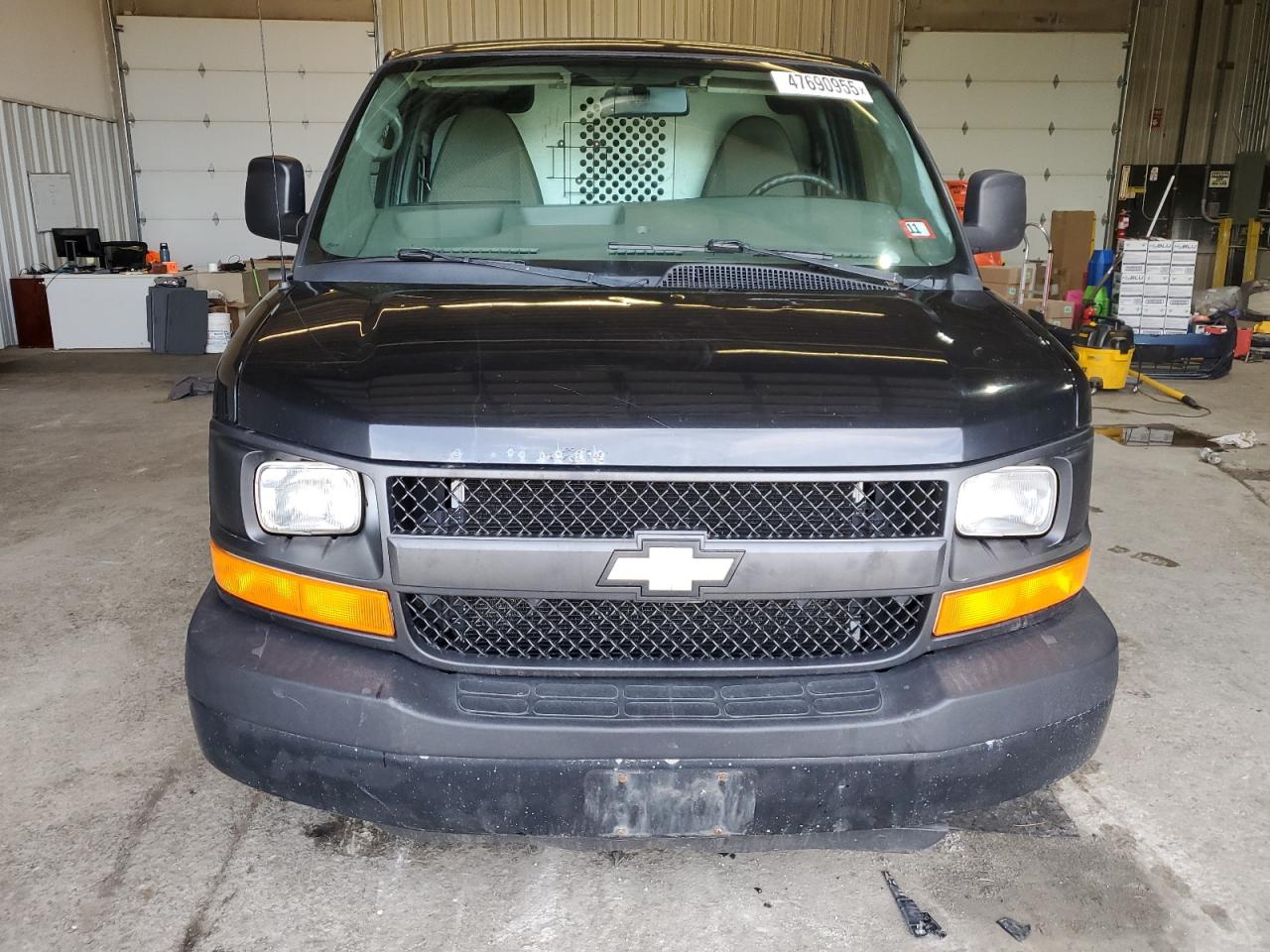 2013 Chevrolet Express - Image 5