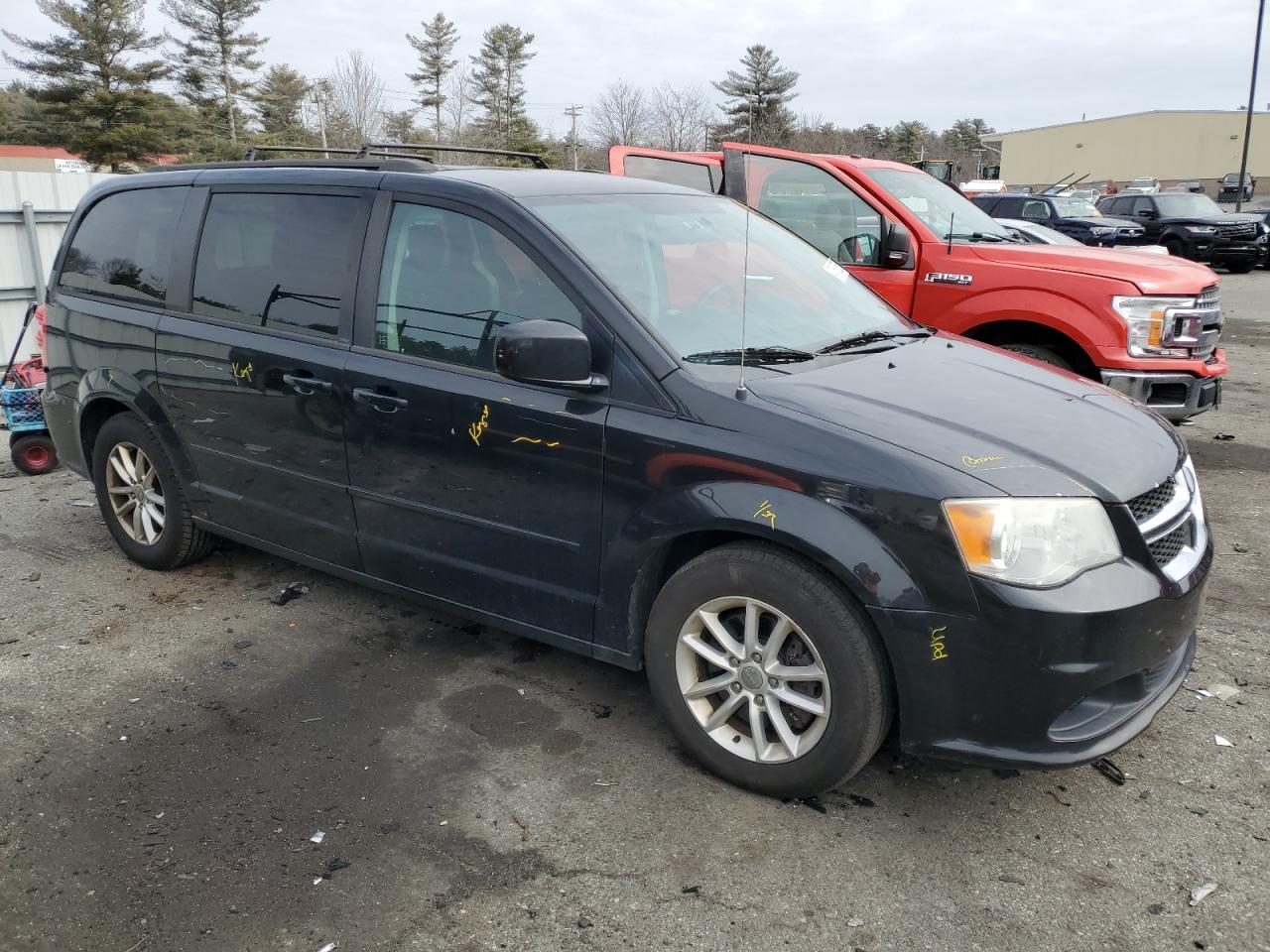 2013 Dodge Caravan - Image 4