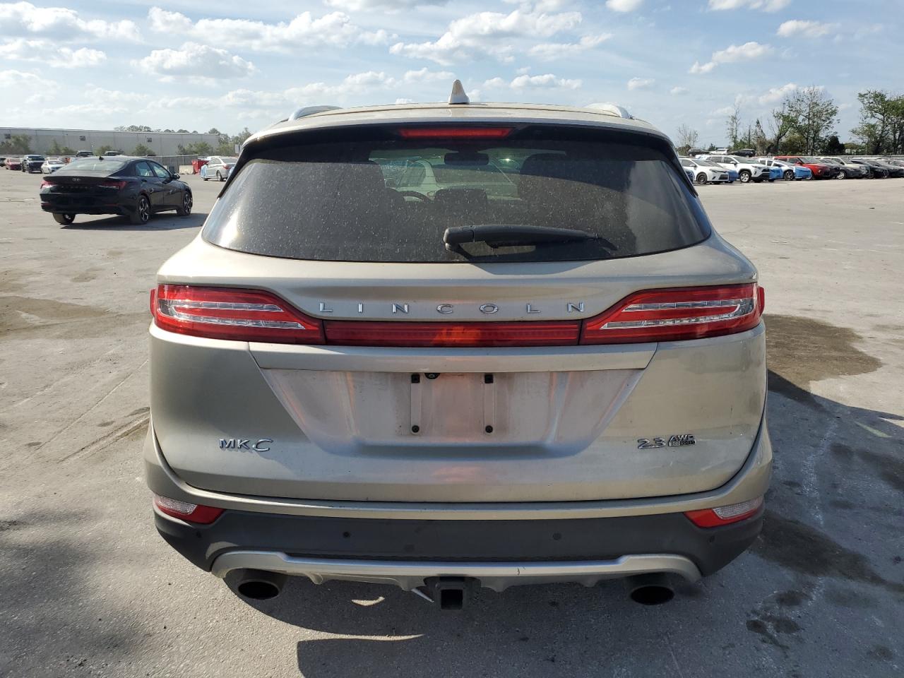 2015 Lincoln MKZ - Image 6