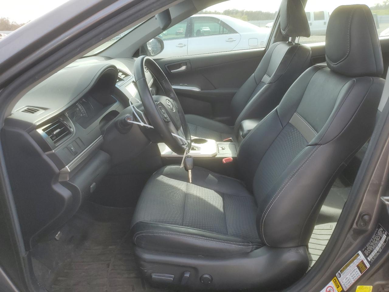 2014 Toyota Camry - Image 7
