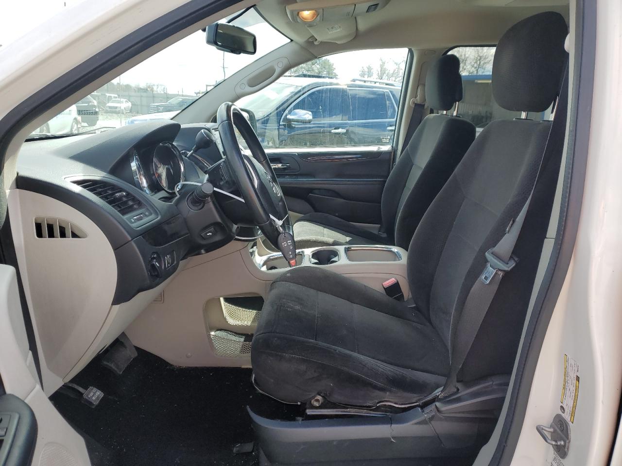 2013 Dodge Caravan - Image 7
