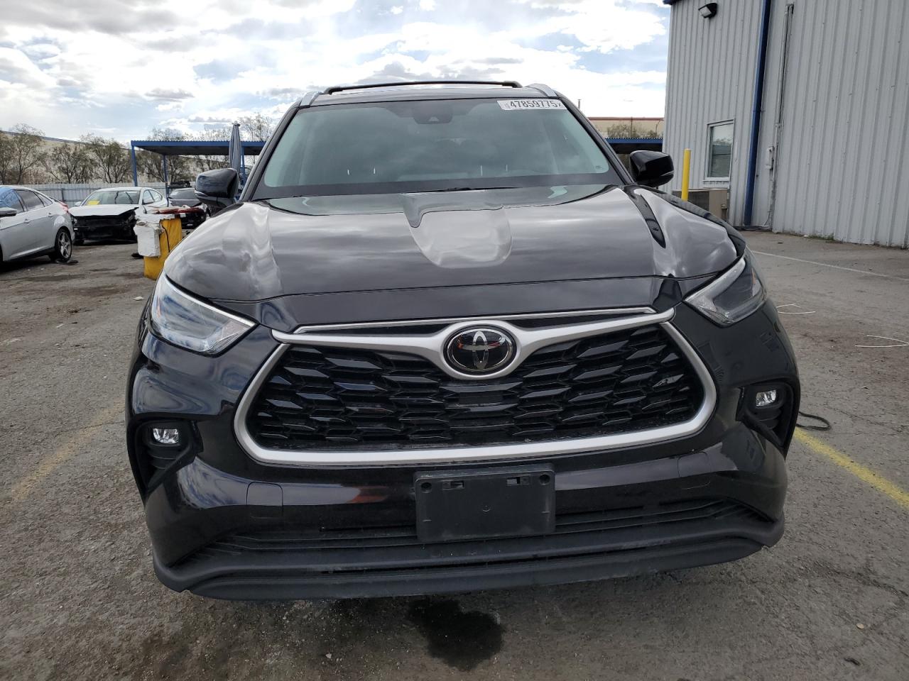 2021 Toyota Highlander - Image 5