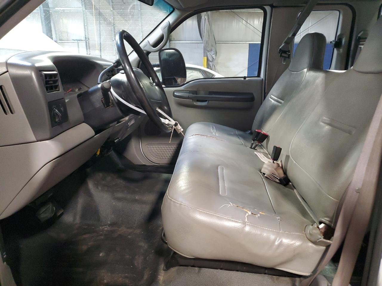 2000 Ford F250 - Image 7