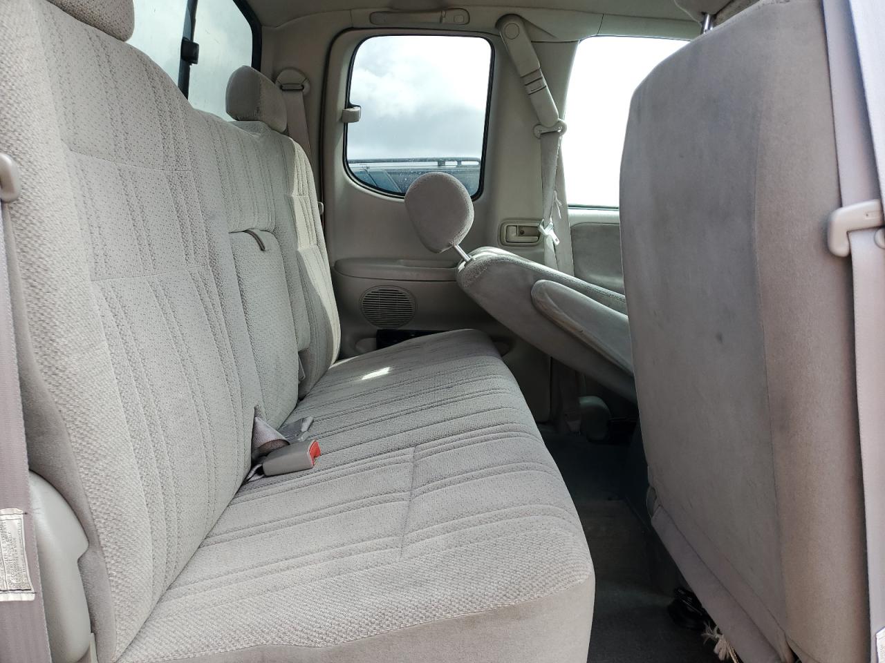 2001 Toyota Tundra - Image 10