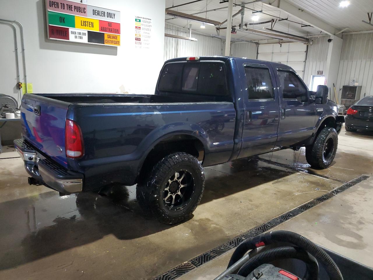 2006 Ford F250 - Image 3