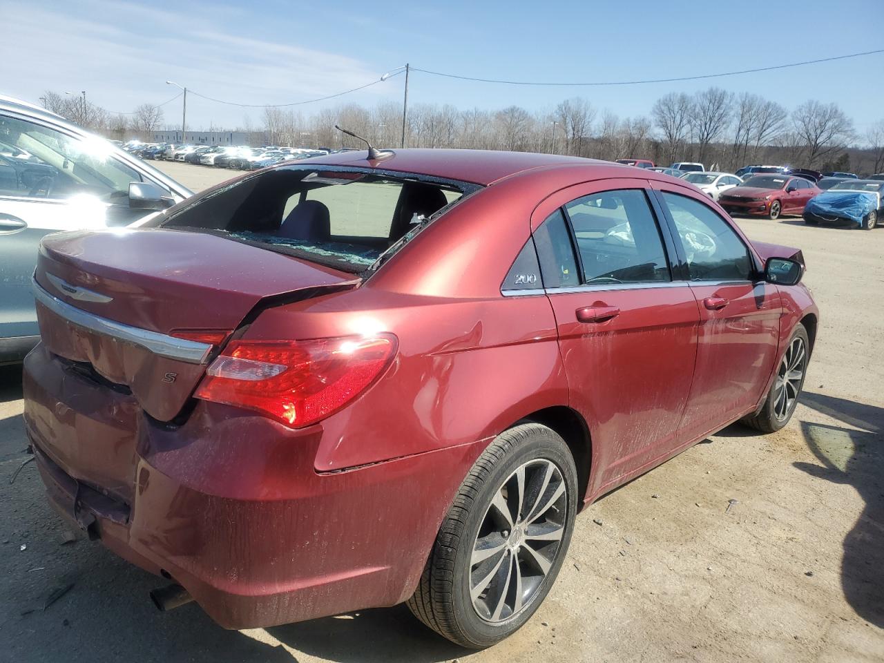 2014 Chrysler 200 - Image 3