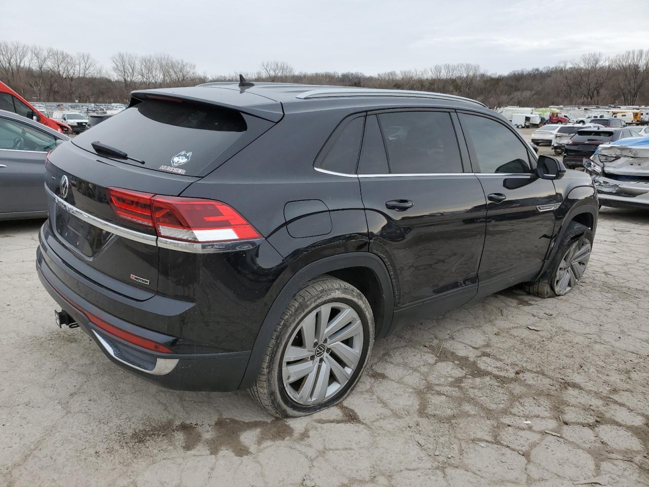 2020 Volkswagen Atlas - Image 3