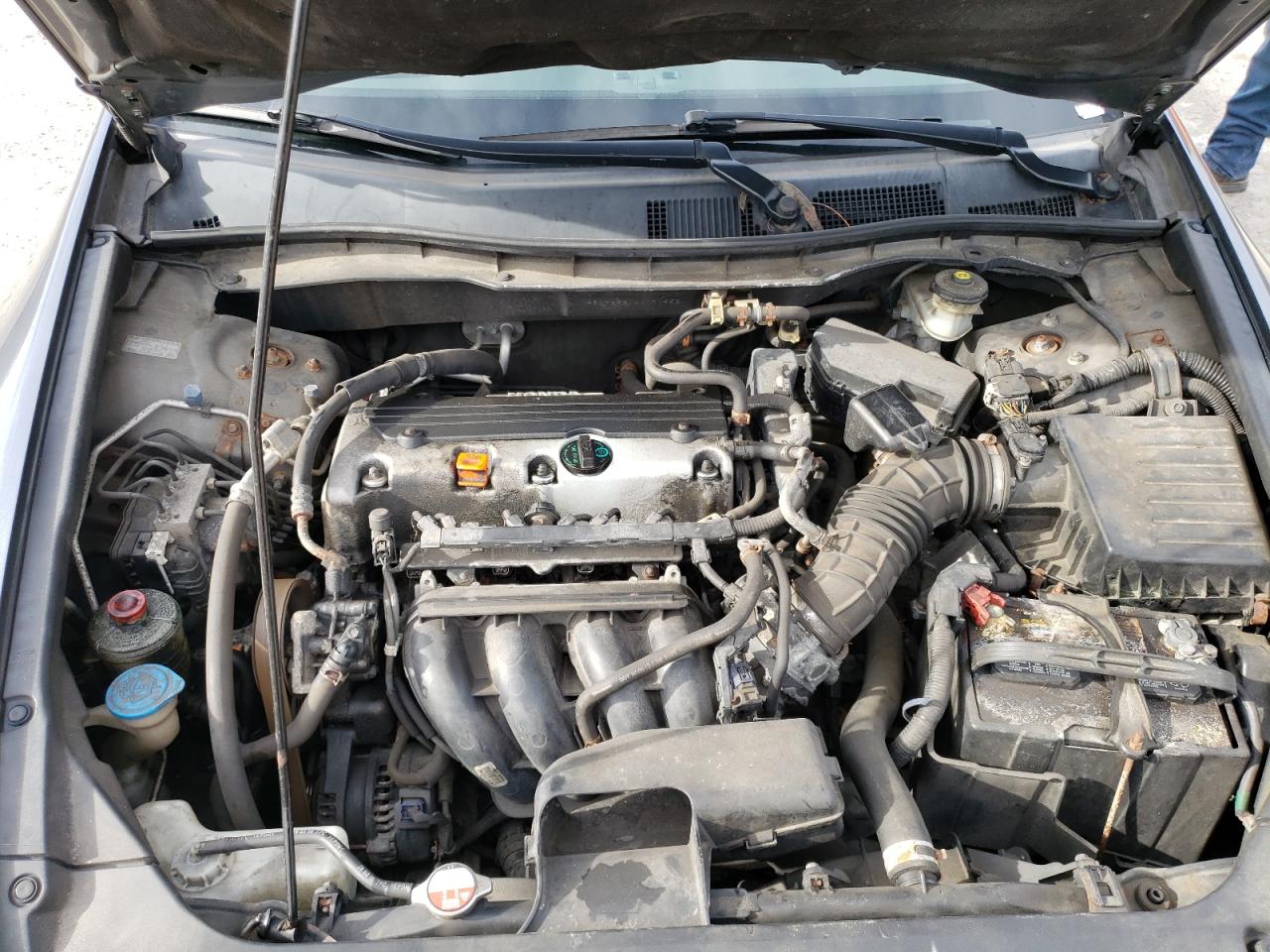 2010 Honda Accord - Image 11