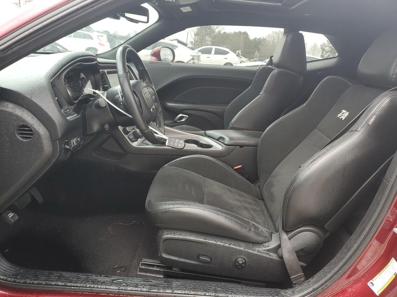 2019 Dodge Challenger - Image 7