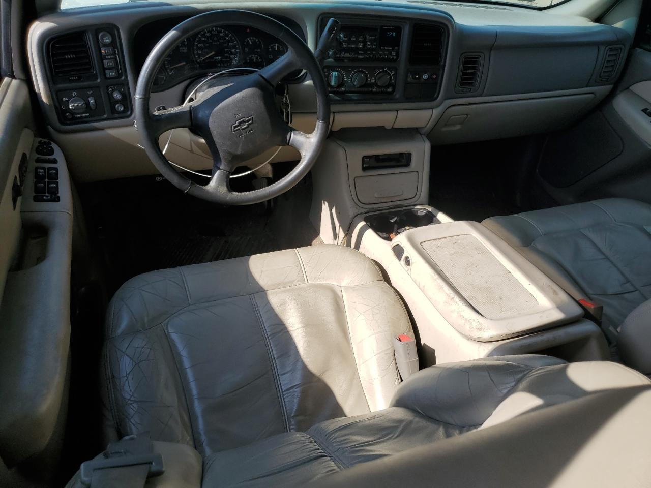 2001 Chevrolet Tahoe - Image 8