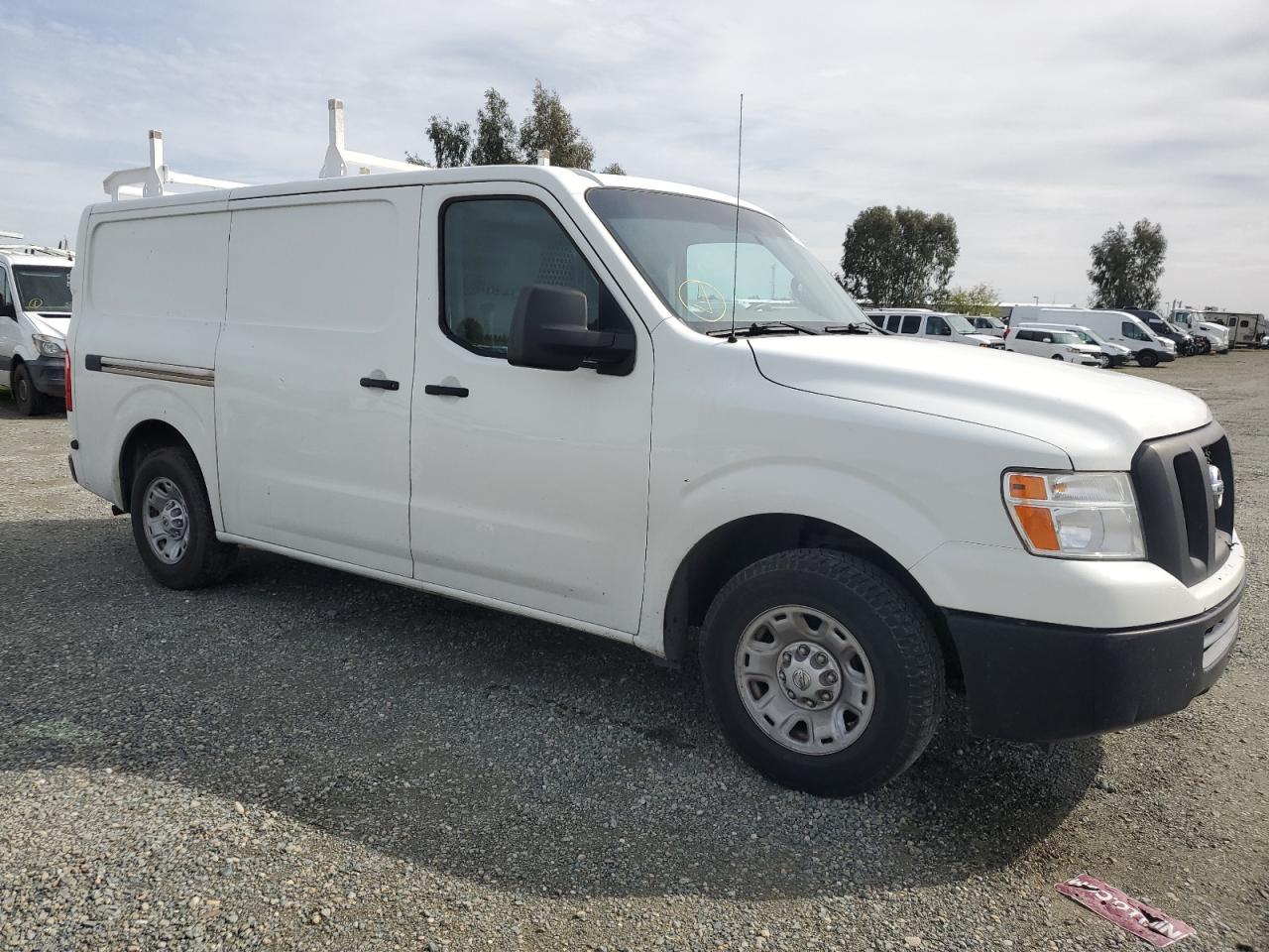 2014 Nissan NV - Image 4