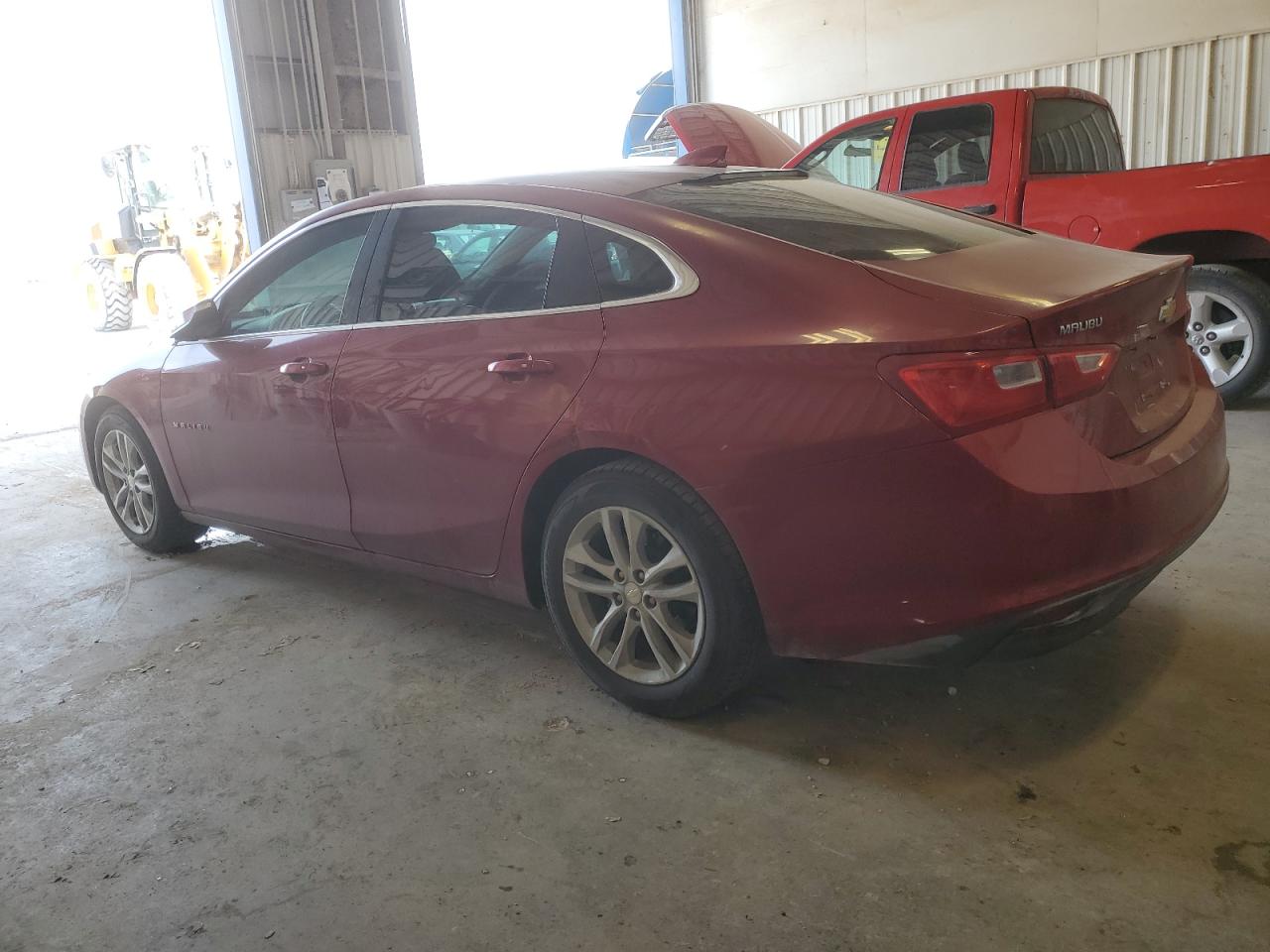 2016 Chevrolet Malibu - Image 2