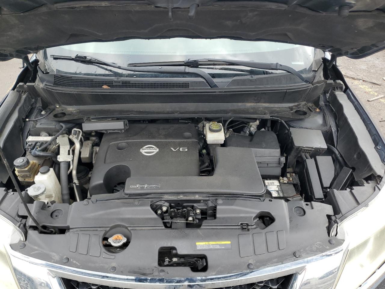 2013 Nissan Pathfinder - Image 13