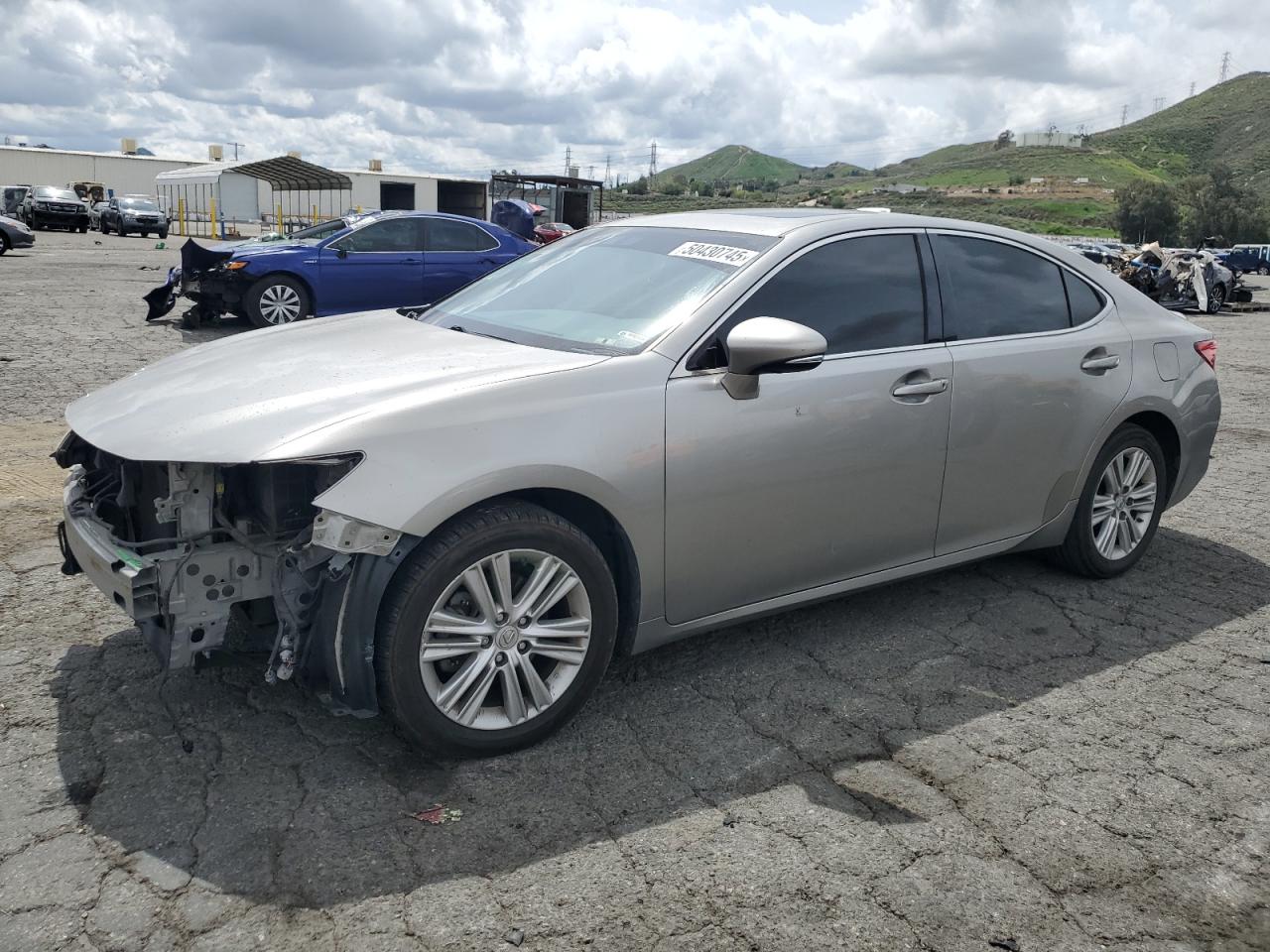 2015 Lexus Es 350 for Sale in Colton, CA - Front End