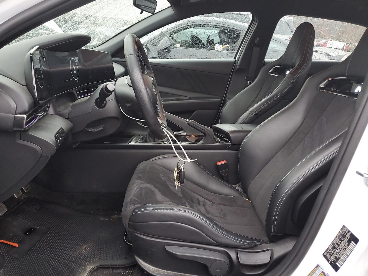 2023 Hyundai Elantra - Image 7
